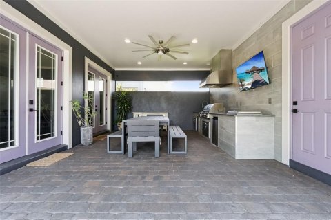 House in Orlando, Florida 4 bedrooms, 297.75 sq.m. № 2150092 - photo 29