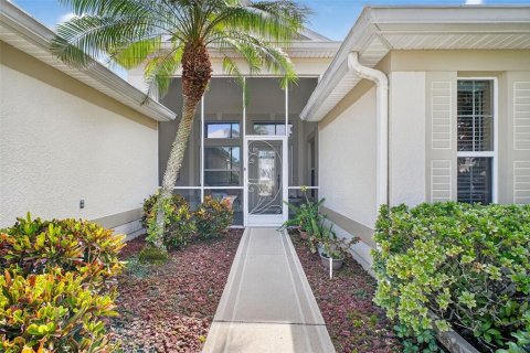 House in Leesburg, Florida 3 bedrooms, 237.64 sq.m. № 1917605 - photo 2