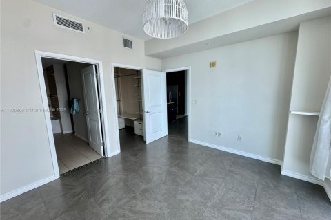 Copropriété à louer à Hallandale Beach, Floride: 1 chambre, 81.29 m2 № 1956424 - photo 20