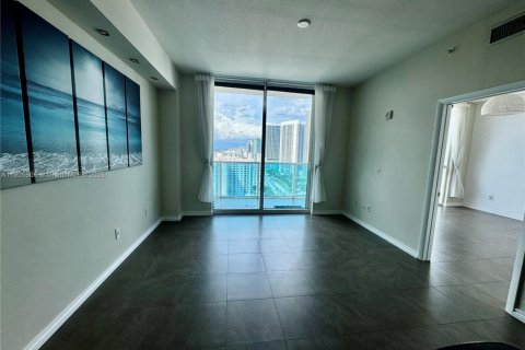 Copropriété à louer à Hallandale Beach, Floride: 1 chambre, 81.29 m2 № 1956424 - photo 10