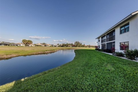 Condo in Venice, Florida, 2 bedrooms  № 1918167 - photo 29