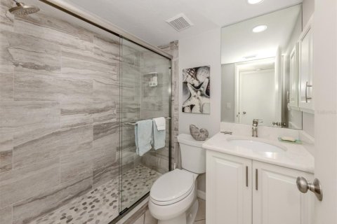 Condo in Venice, Florida, 2 bedrooms  № 1918167 - photo 26