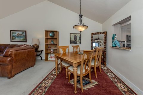 Condo in Venice, Florida, 2 bedrooms  № 1918167 - photo 15