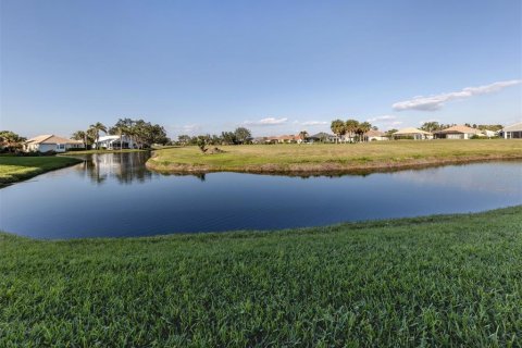 Condo in Venice, Florida, 2 bedrooms  № 1918167 - photo 30