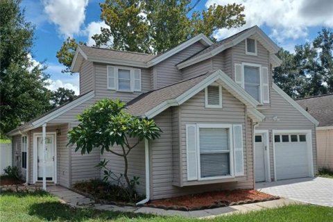 Casa en venta en Orlando, Florida, 3 dormitorios, 119.29 m2 № 1911793 - foto 2