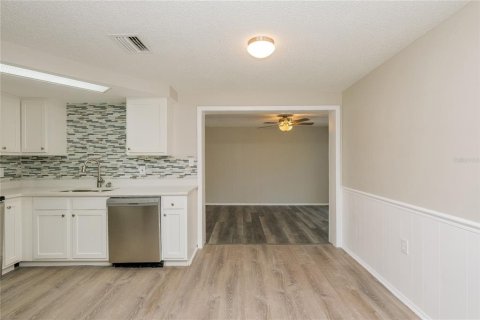 Casa en alquiler en Holiday, Florida, 4 dormitorios, 148.92 m2 № 1912712 - foto 5