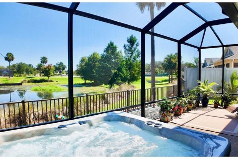 House in The Villages, Florida 3 bedrooms, 137.87 sq.m. № 1851226 - photo 21