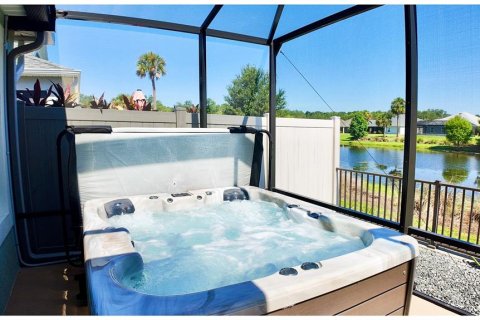 House in The Villages, Florida 3 bedrooms, 137.87 sq.m. № 1851226 - photo 3