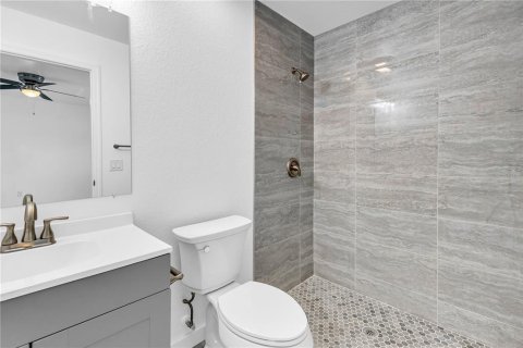 House in Bradenton, Florida 3 bedrooms, 114.46 sq.m. № 2205147 - photo 6