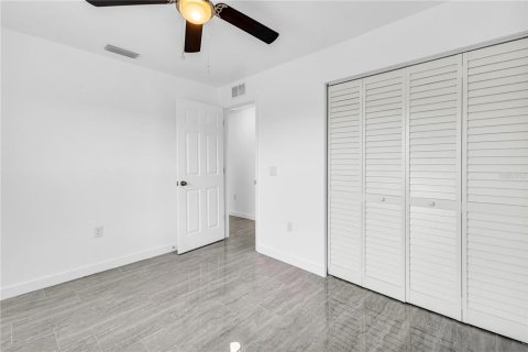 House in Bradenton, Florida 3 bedrooms, 114.46 sq.m. № 2205147 - photo 26