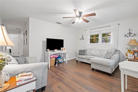 House in Sanford, Florida 3 bedrooms, 111.85 sq.m. № 1812449 - photo 5