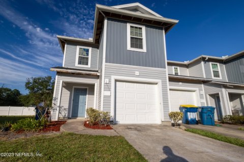 House in Jacksonville, Florida 3 bedrooms, 147.53 sq.m. № 800979 - photo 1