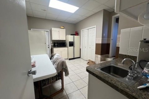Commercial property in Largo, Florida 229.93 sq.m. № 2214095 - photo 8