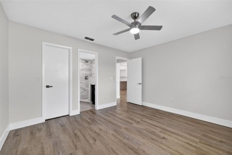 Apartamento en alquiler en Port Richey, Florida, 2 dormitorios, 99.59 m2 № 2099191 - foto 9