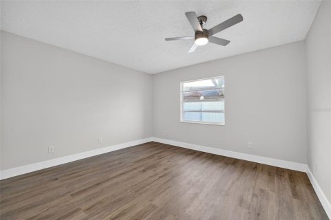 Apartamento en alquiler en Port Richey, Florida, 2 dormitorios, 99.59 m2 № 2099191 - foto 12
