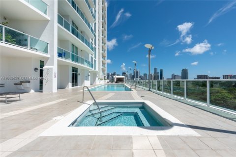 Condo in Miami, Florida, 1 bedroom  № 2067958 - photo 18