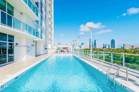Condo in Miami, Florida, 1 bedroom  № 2067958 - photo 19