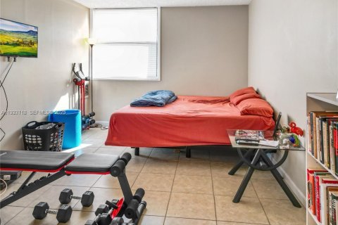 Condominio en venta en Coral Springs, Florida, 1 dormitorio, 57.51 m2 № 1993200 - foto 8