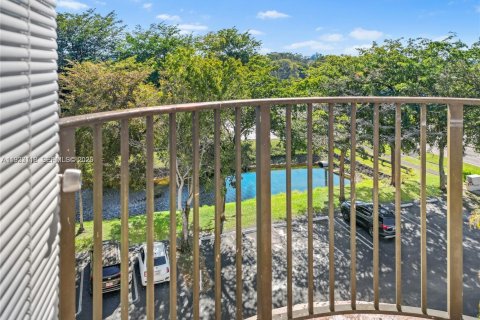 Condominio en venta en Coral Springs, Florida, 1 dormitorio, 57.51 m2 № 1993200 - foto 6