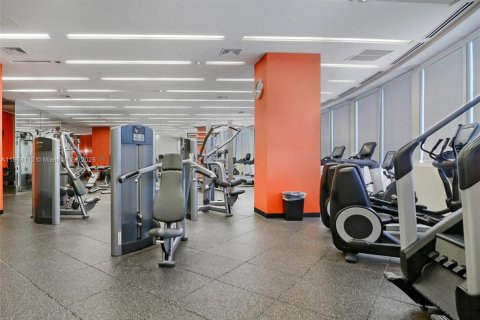 Condominio en venta en Sunny Isles Beach, Florida, 51.19 m2 № 1983526 - foto 11