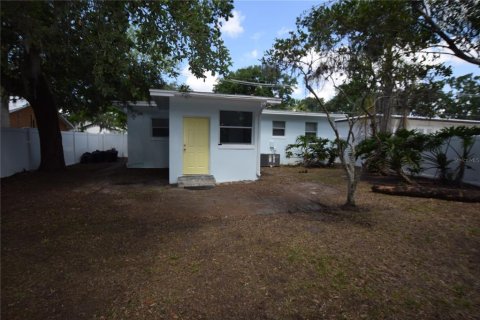Villa ou maison à louer à Belle Isle, Floride: 3 chambres, 101.64 m2 № 2414023 - photo 4