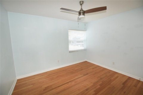 Villa ou maison à louer à Belle Isle, Floride: 3 chambres, 101.64 m2 № 2414023 - photo 27