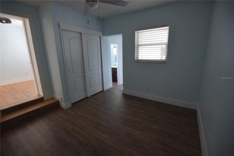 Villa ou maison à louer à Belle Isle, Floride: 3 chambres, 101.64 m2 № 2414023 - photo 16
