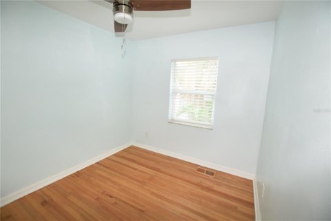 Villa ou maison à louer à Belle Isle, Floride: 3 chambres, 101.64 m2 № 2414023 - photo 24