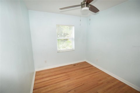 Villa ou maison à louer à Belle Isle, Floride: 3 chambres, 101.64 m2 № 2414023 - photo 26