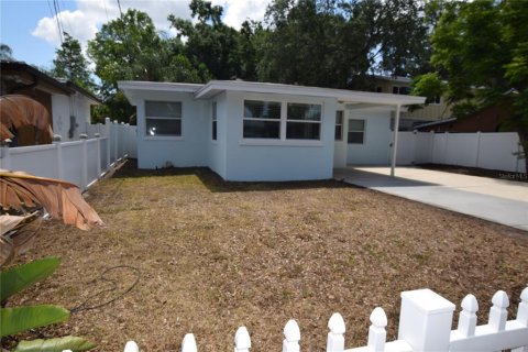 Villa ou maison à louer à Belle Isle, Floride: 3 chambres, 101.64 m2 № 2414023 - photo 2
