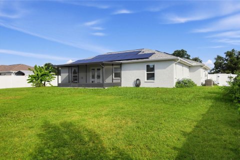 House in Inverness, Florida 3 bedrooms, 113.15 sq.m. № 2394387 - photo 30