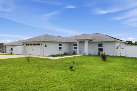 House in Inverness, Florida 3 bedrooms, 113.15 sq.m. № 2394387 - photo 3