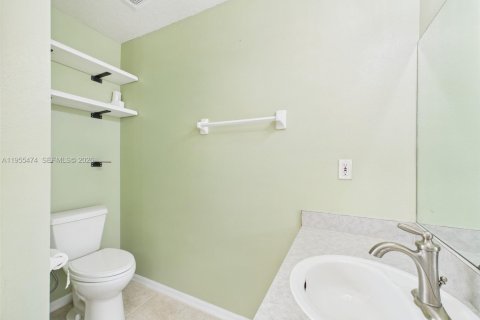 Casa en venta en Clermont, Florida, 4 dormitorios № 2009549 - foto 6