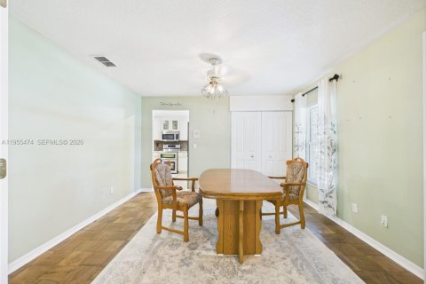 Casa en venta en Clermont, Florida, 4 dormitorios № 2009549 - foto 28