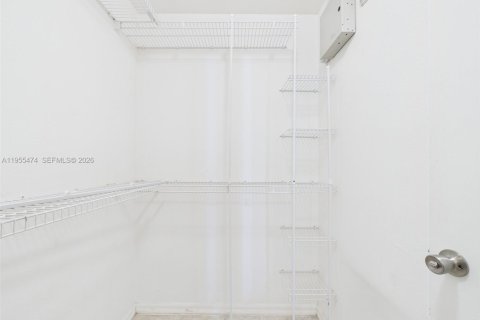 Casa en venta en Clermont, Florida, 4 dormitorios № 2009549 - foto 11