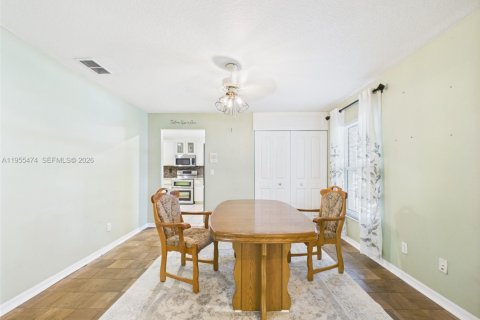 Casa en venta en Clermont, Florida, 4 dormitorios № 2009549 - foto 29