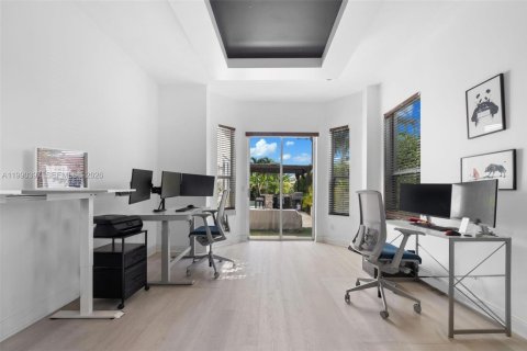 Casa en alquiler en Miramar, Florida, 4 dormitorios, 243.13 m2 № 2052148 - foto 7