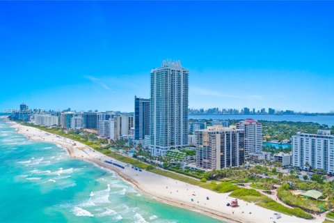 Condo in Miami Beach, Florida, 1 bedroom № 2059338 - photo 3