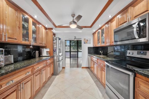 Купить кондоминиум в Халландейл-Бич, Флорида 2 спальни, 132.85м2, № 1969605 - фото 12