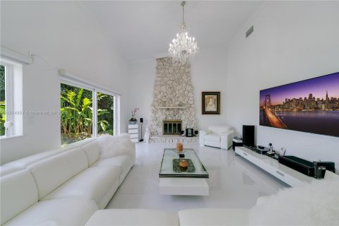 Casa en venta en Miami, Florida, 4 dormitorios, 253.62 m2 № 1766519 - foto 29