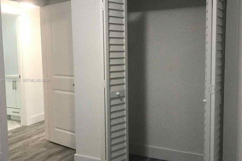 Купить виллу или дом в Опа-Локка, Флорида 4 спальни, 115.38м2, № 2009185 - фото 19