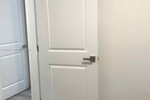 Купить виллу или дом в Опа-Локка, Флорида 4 спальни, 115.38м2, № 2009185 - фото 30