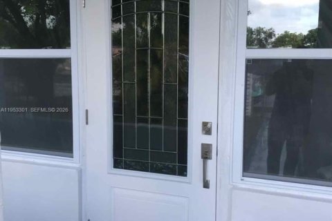 Купить виллу или дом в Опа-Локка, Флорида 4 спальни, 115.38м2, № 2009185 - фото 5