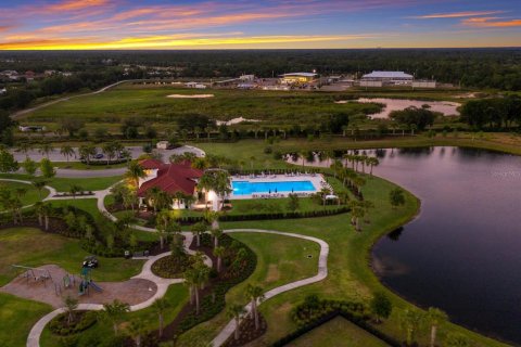 Villa ou maison à vendre à Lakewood Ranch, Floride: 4 chambres, 288.09 m2 № 1681799 - photo 29