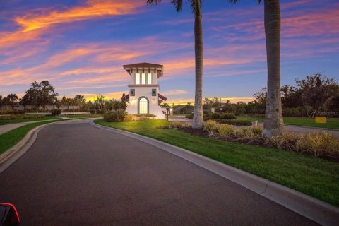 Villa ou maison à vendre à Lakewood Ranch, Floride: 4 chambres, 288.09 m2 № 1681799 - photo 21