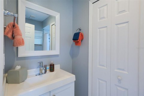Townhouse in Kissimmee, Florida 2 bedrooms, 97.73 sq.m. № 2149935 - photo 4