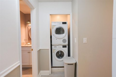 Townhouse in Kissimmee, Florida 2 bedrooms, 97.73 sq.m. № 2149935 - photo 24