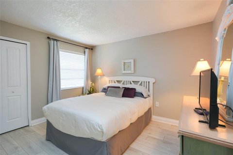 Townhouse in Kissimmee, Florida 2 bedrooms, 97.73 sq.m. № 2149935 - photo 22