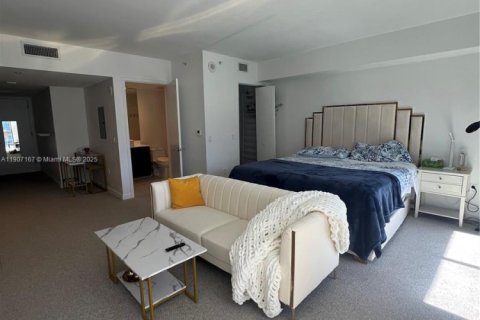 Condo in Miami, Florida  № 1963822 - photo 2