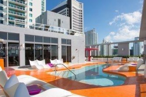 Condo in Miami, Florida  № 1963822 - photo 16